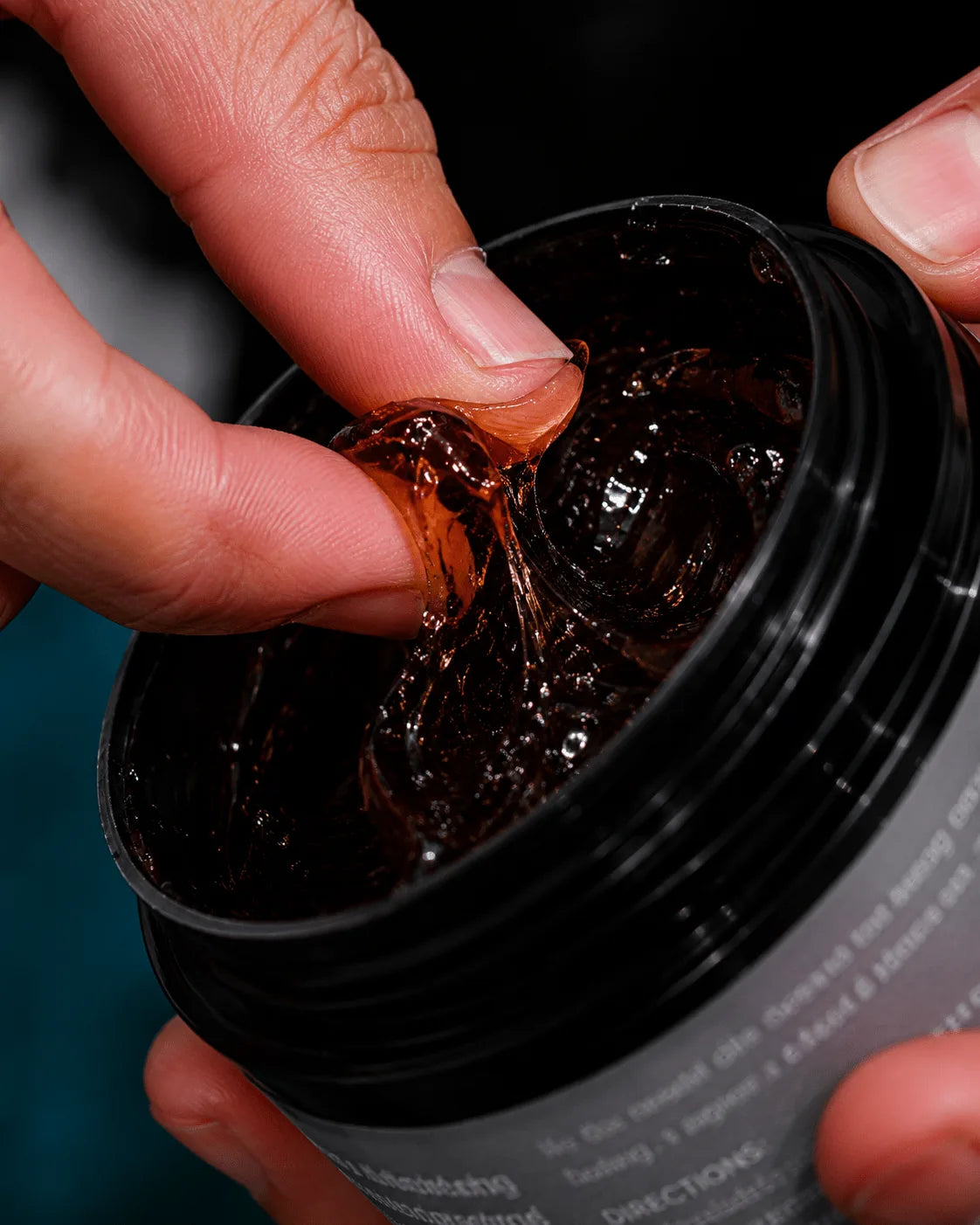 CMNT. Classic Pomade